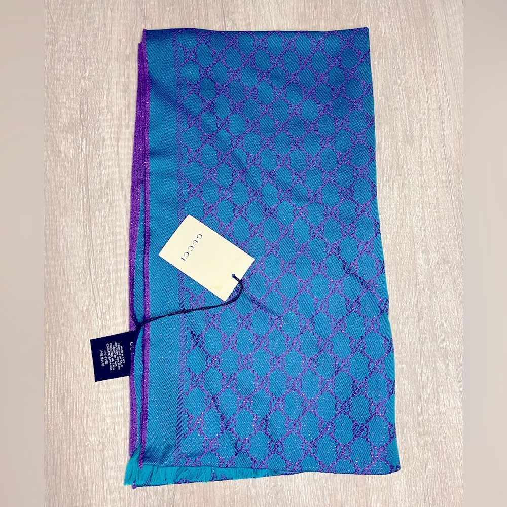 NEW WITH TAGS GUCCI Scarf